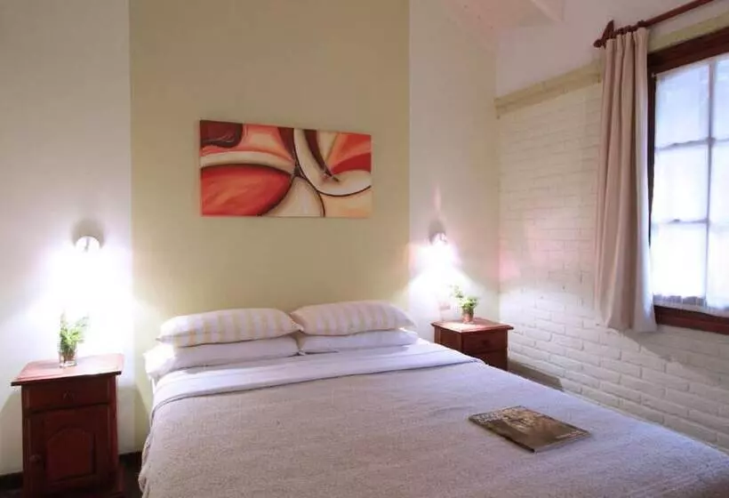 Hotelli Posada Del Bosque By Hs