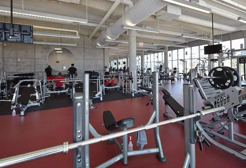 酒店 Residence & Conference Centre   Hamilton