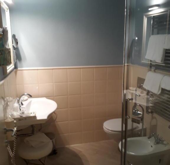 Отель San Pietro Palace