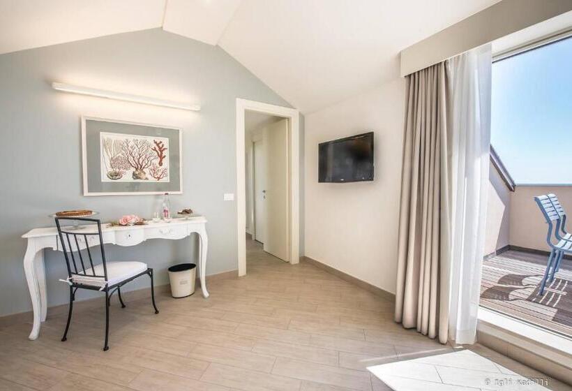 Отель San Pietro Palace