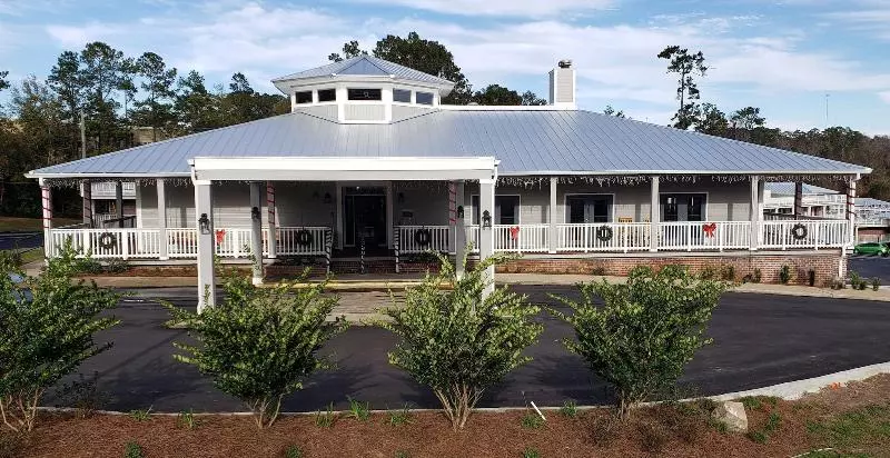 酒店 Seven Hills Suites