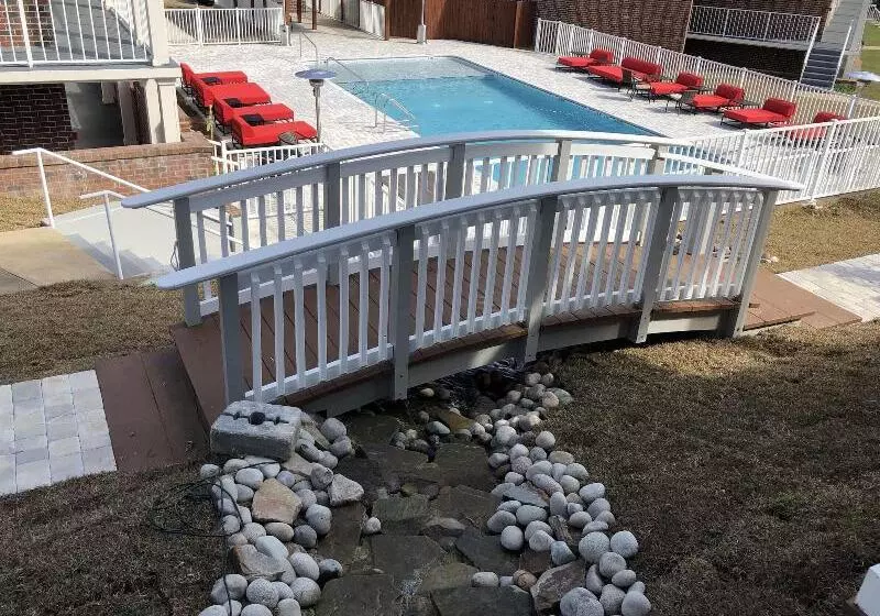 酒店 Seven Hills Suites