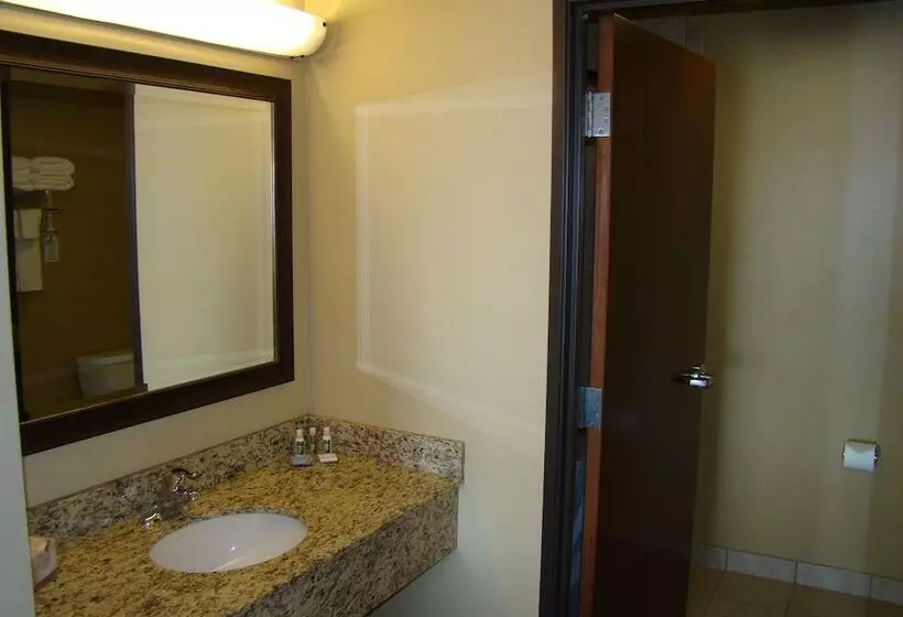 Отель Stonecreek Lodge