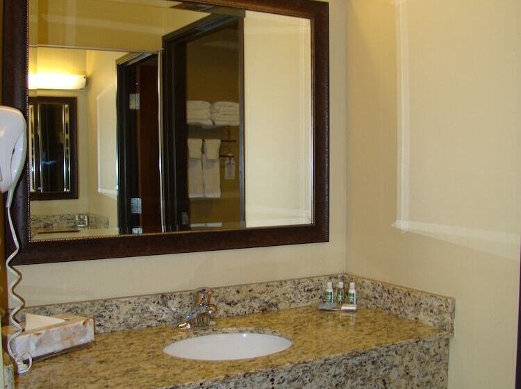 فندق Stonecreek Lodge