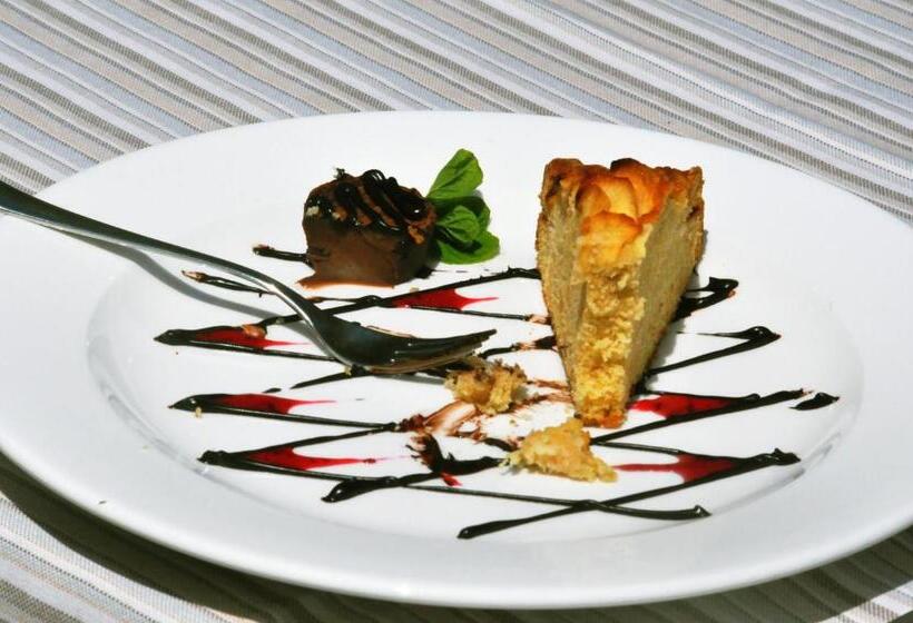 ホテル Su Giganti