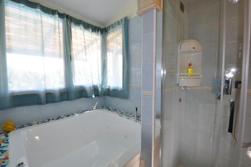 ホテル Su Giganti