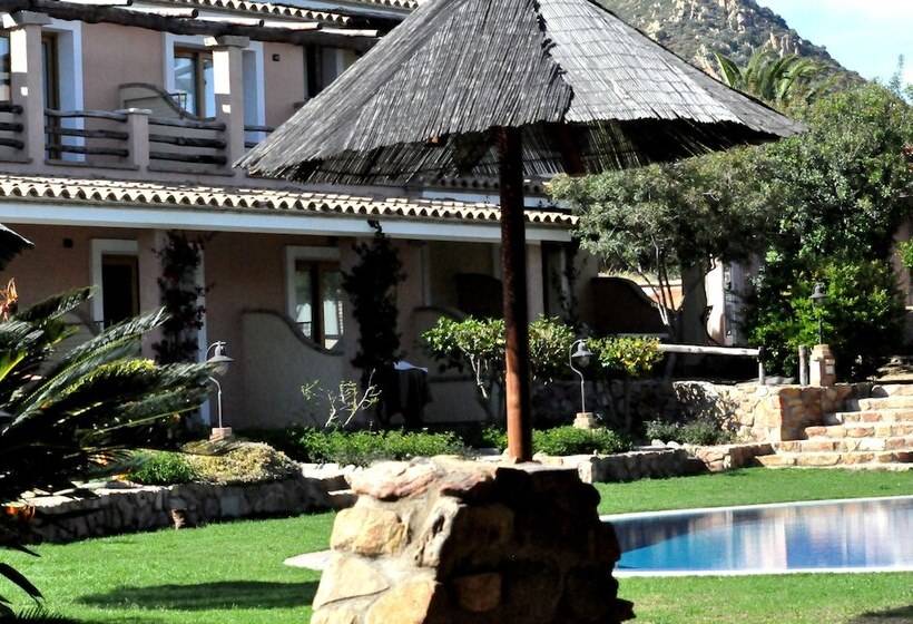 ホテル Su Giganti