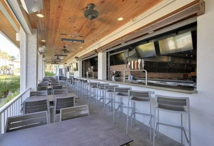 Отель The Beachview Inn Clearwater Beach