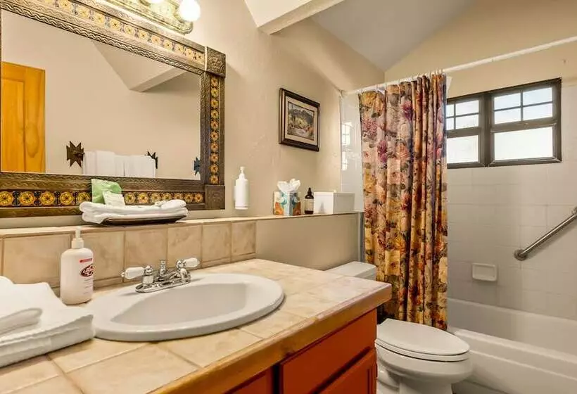 酒店 Tubac Country Inn