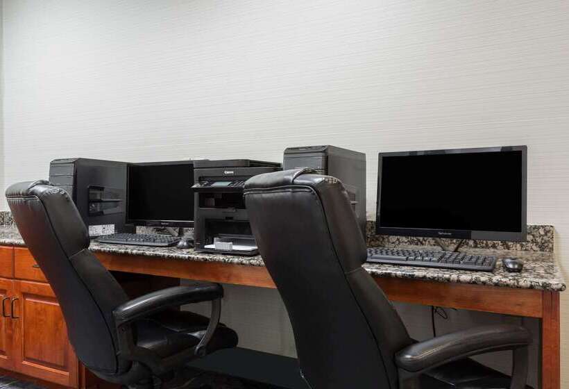 فندق Wingate By Wyndham Chesapeake