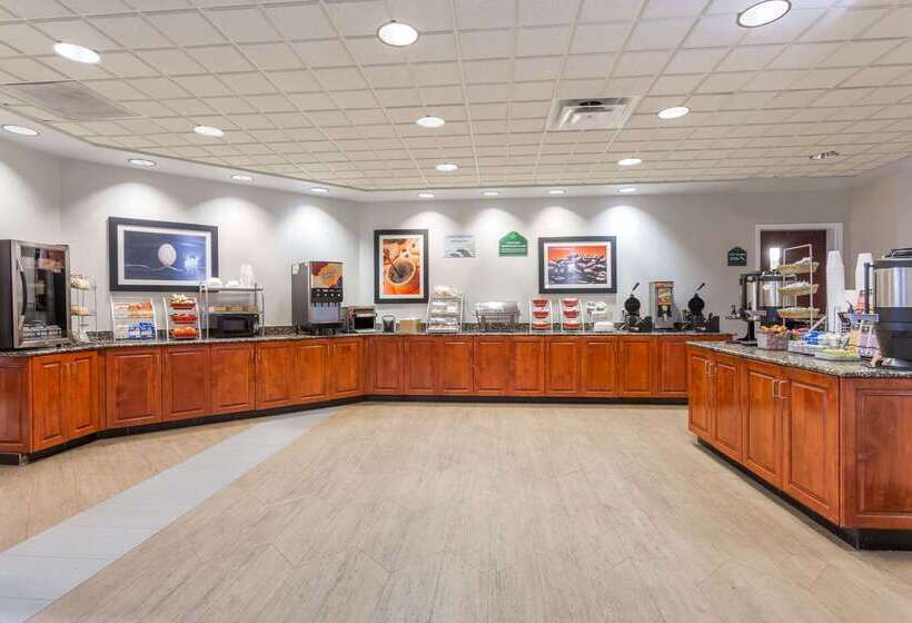 فندق Wingate By Wyndham Chesapeake