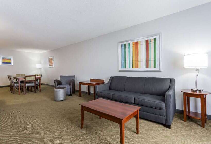 فندق Wingate By Wyndham Chesapeake