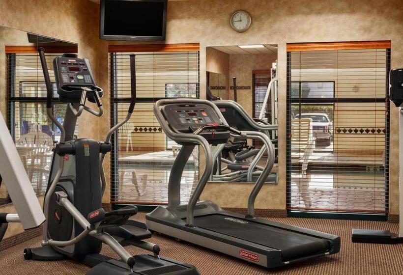 فندق Wingate By Wyndham Chesapeake