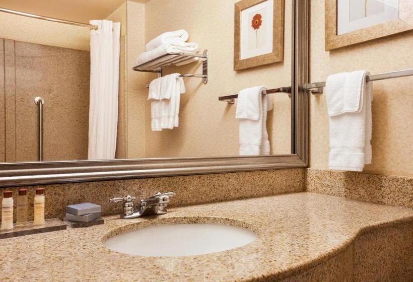 فندق Wingate By Wyndham Chesapeake