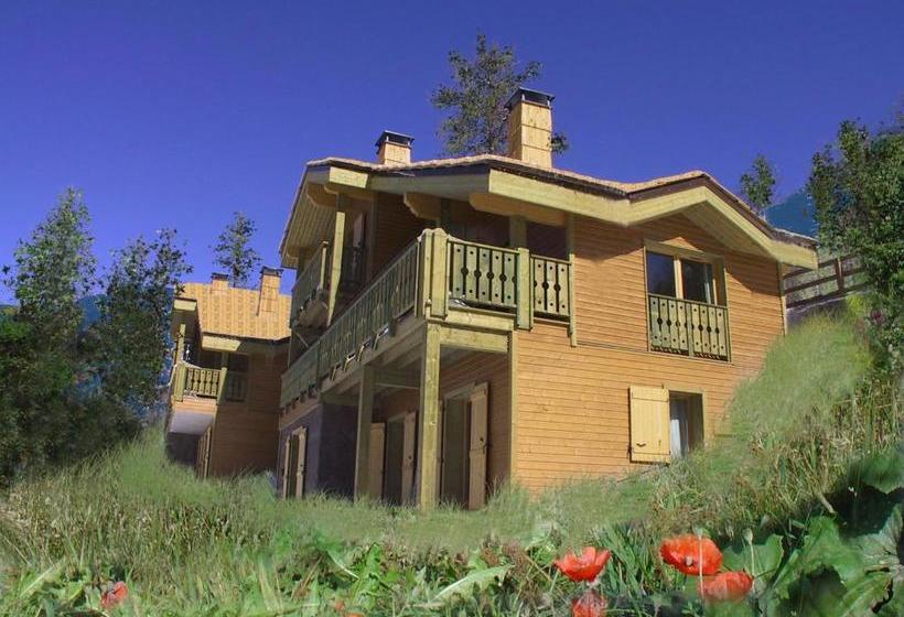 Madame Vacances Les Chalets D Isola