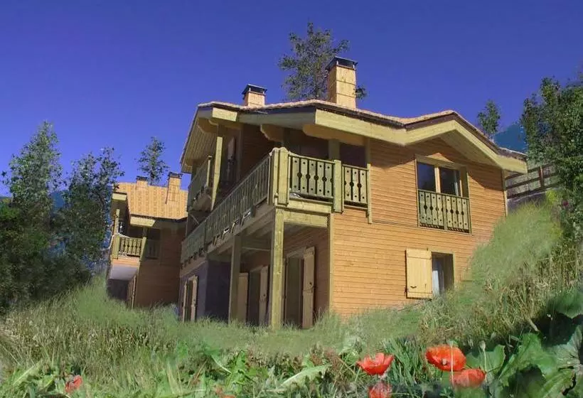 Madame Vacances Les Chalets D Isola