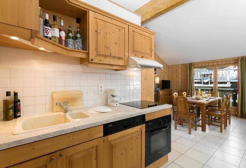 Madame Vacances Les Chalets D Isola