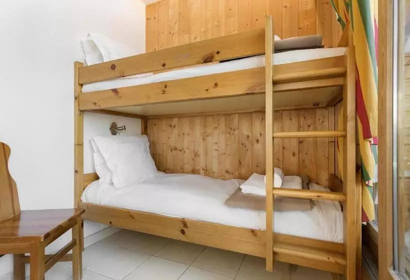 Madame Vacances Les Chalets D Isola