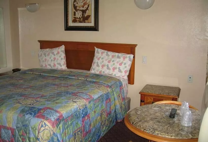 Walls Motel Long Beach