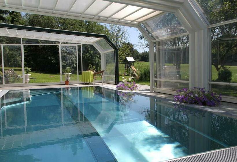 Gasthof Pension Zum Haugstein   Familie Eder