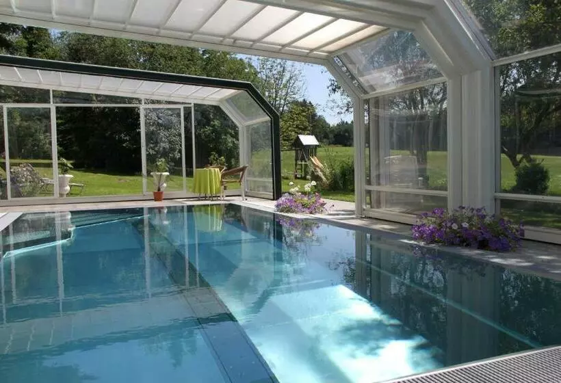 Gasthof Pension Zum Haugstein   Familie Eder