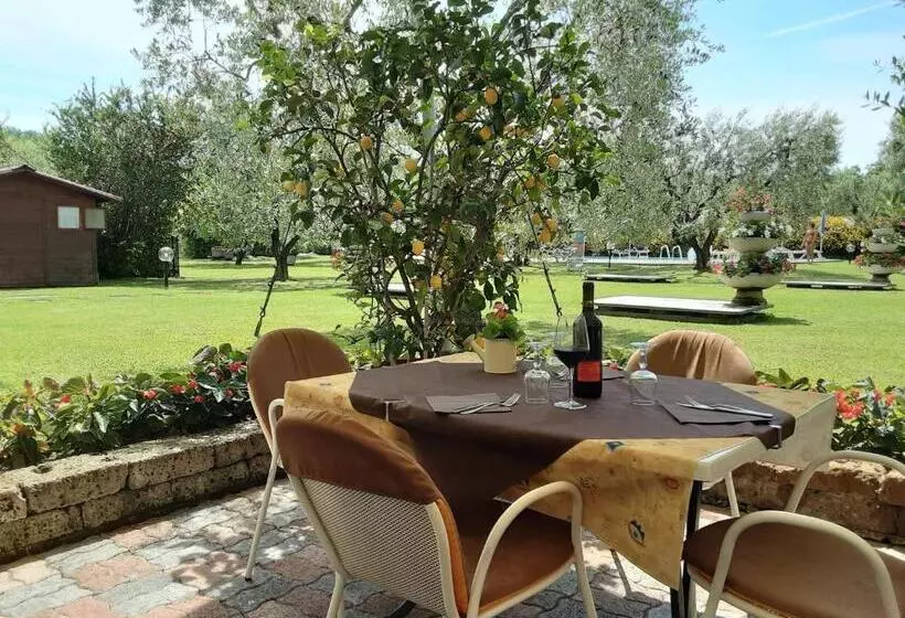 ホテル Agriturismo La Casetta