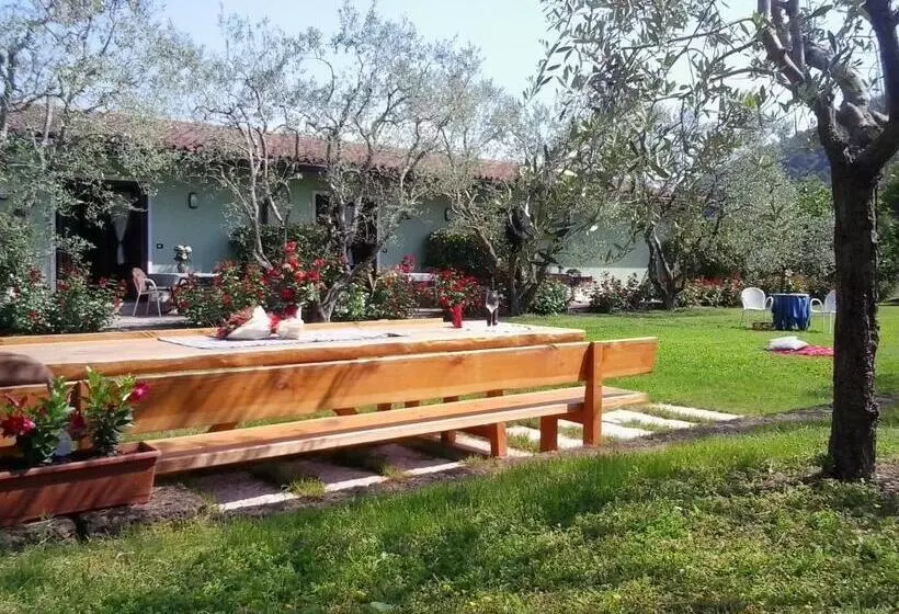 ホテル Agriturismo La Casetta