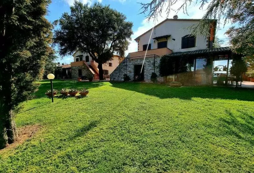 Hotelli Agriturismo Poggio La Buca