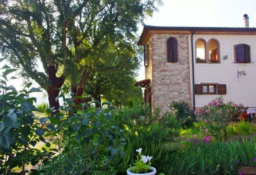 Hotelli Agriturismo Poggio La Buca
