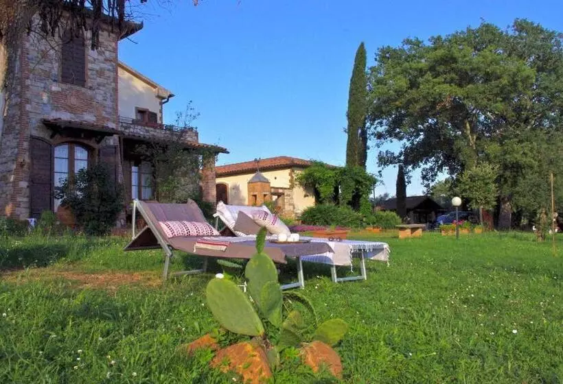 Hotelli Agriturismo Poggio La Buca