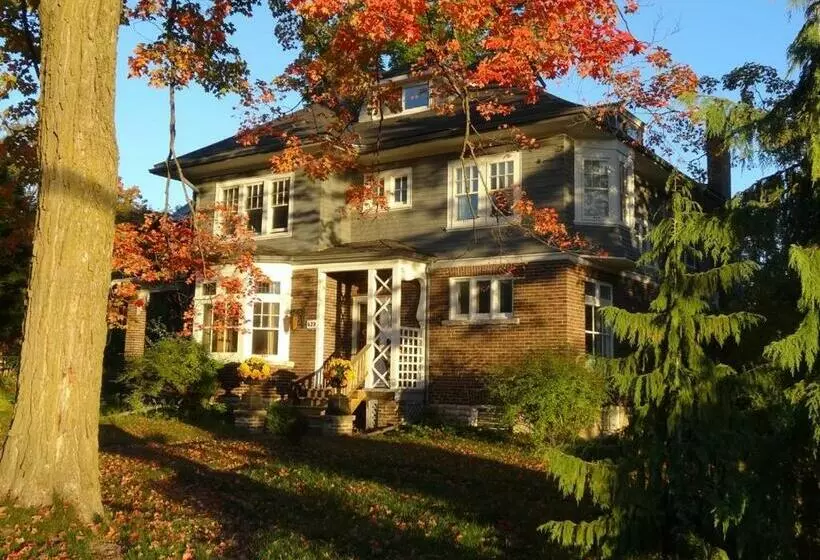 The Captain S House Heritage Bed & Breakfast