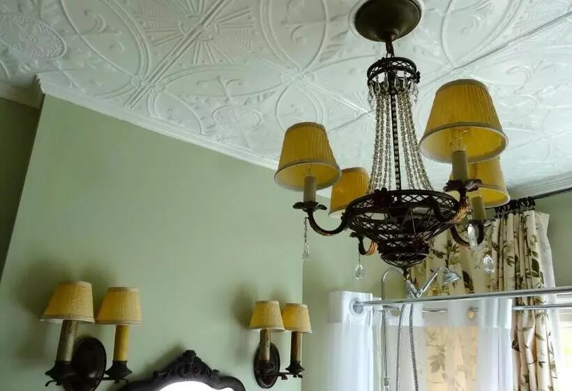 The Captain S House Heritage Bed & Breakfast