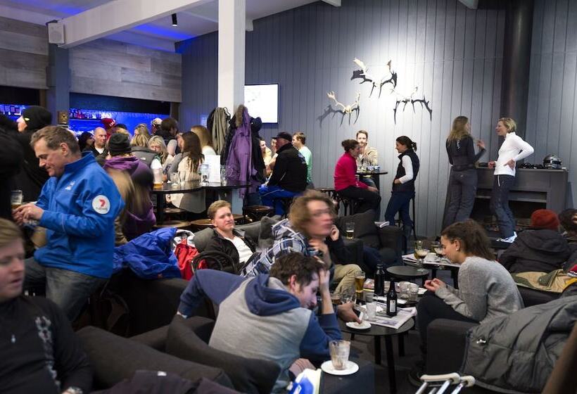 モーテル Ski Club Of Victoria Ivor Whittaker Lodge