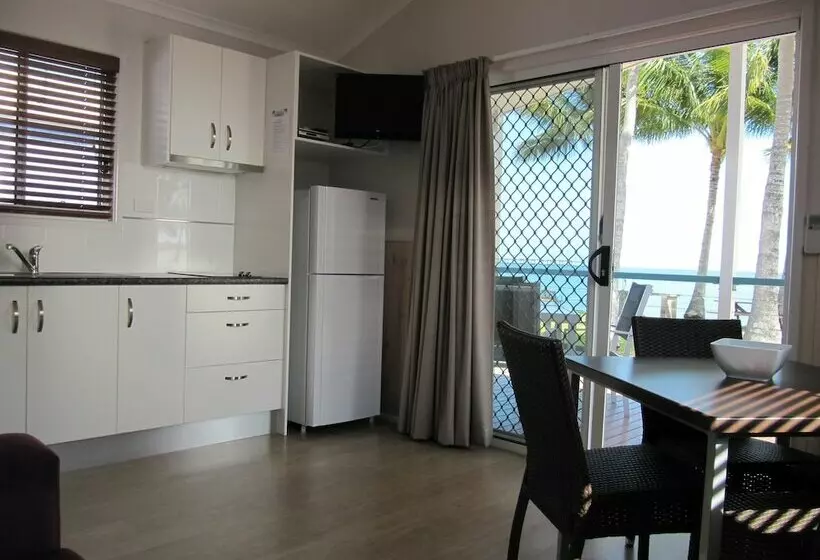 Tropical Beach Caravan Park