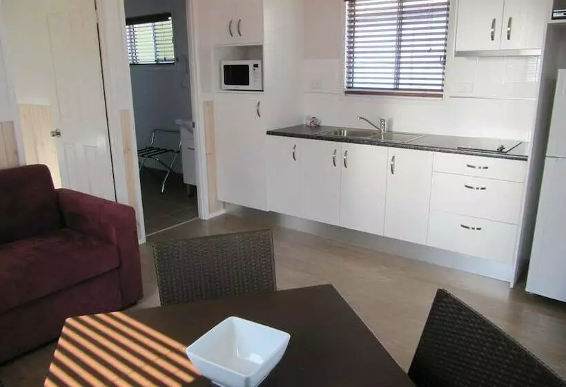 Tropical Beach Caravan Park