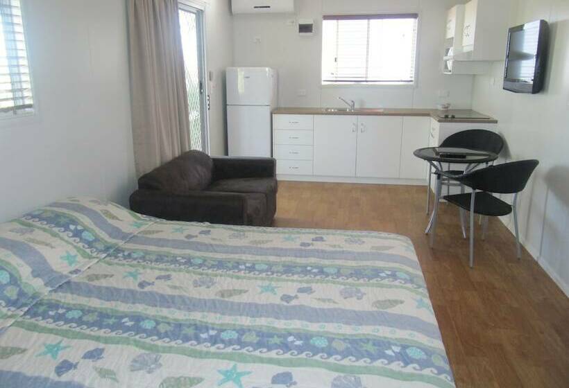 Tropical Beach Caravan Park