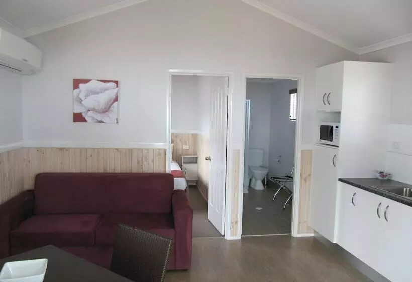 Tropical Beach Caravan Park