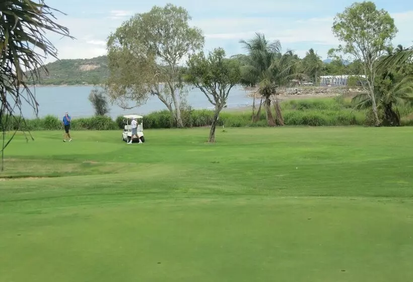 Tropical Beach Caravan Park