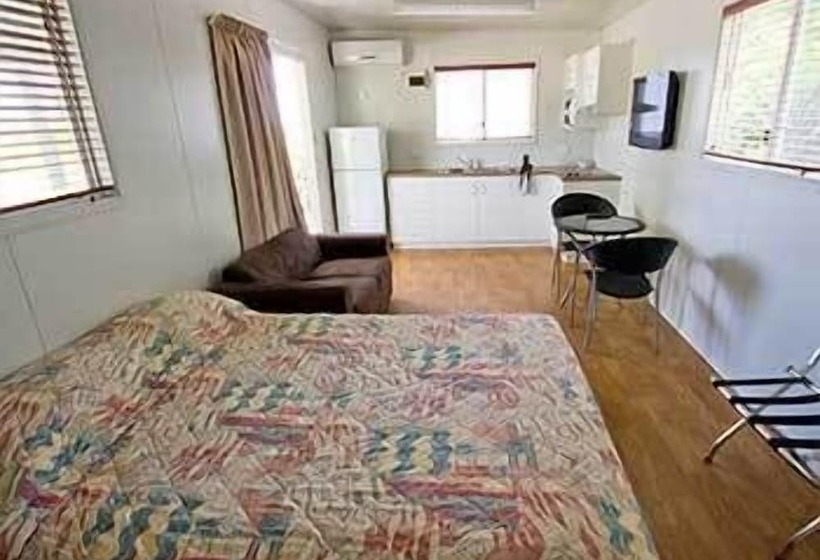 Tropical Beach Caravan Park