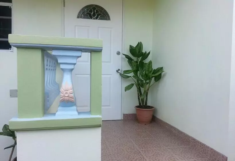 پانسیون The Nixon's Bay Side Mangrove Inn