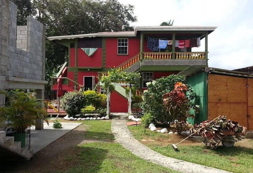 Pansiyon The Nixon's Bay Side Mangrove Inn