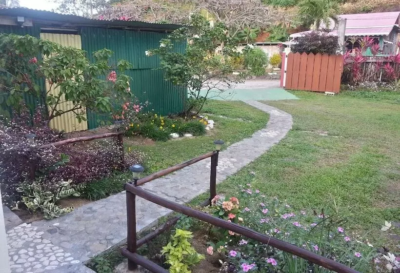 پانسیون The Nixon's Bay Side Mangrove Inn