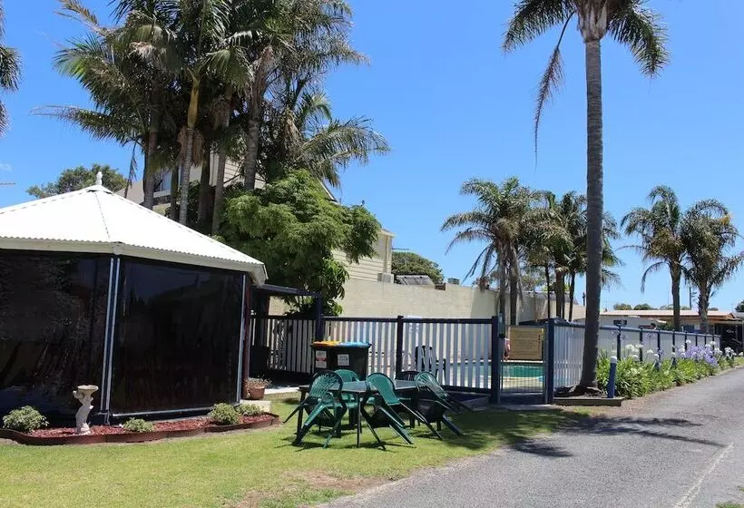 Hotelli Golden Terrace Holiday Park