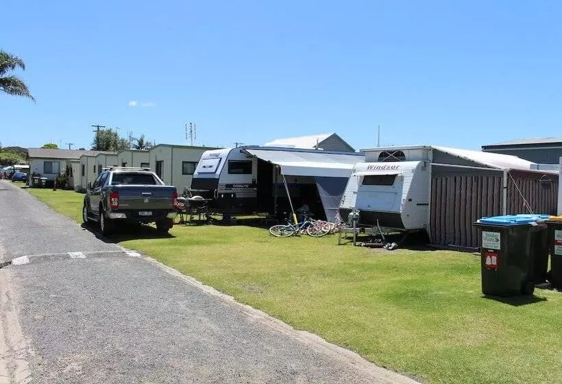 Hotelli Golden Terrace Holiday Park