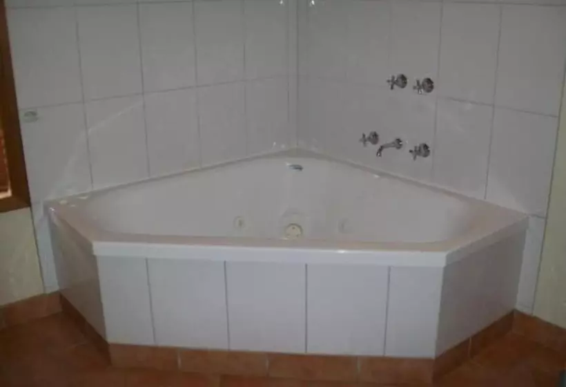 ホテル Halls Gap Valley Lodges