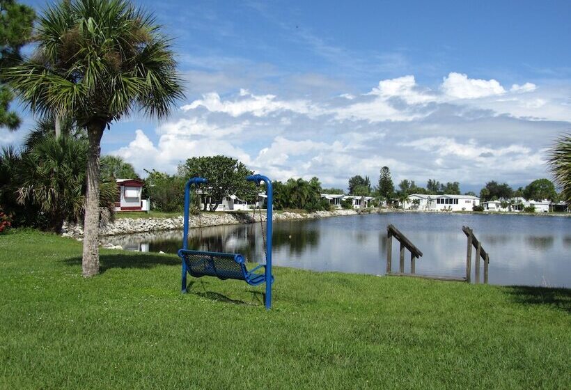 בית מלון כפרי Indian Creek Rv Resort