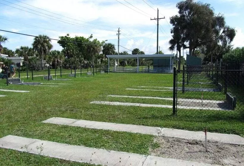 ホテル Indian Creek Rv Resort