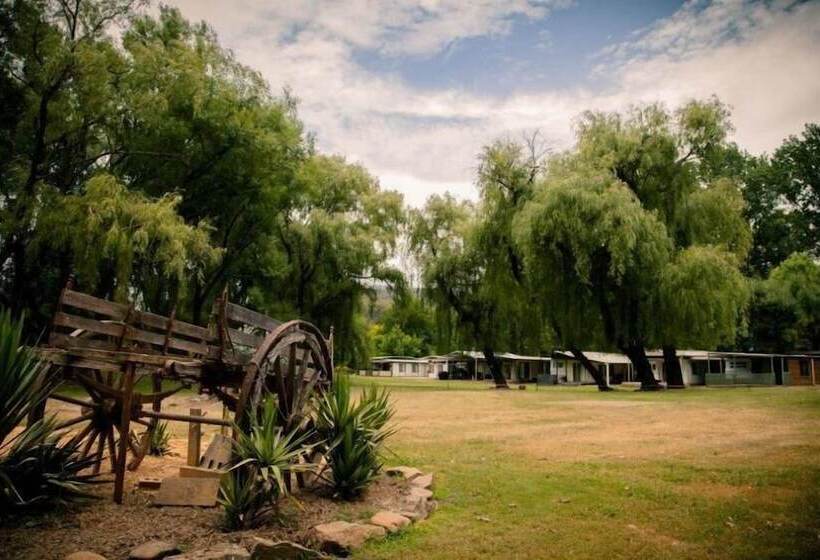 호텔 Mt Buffalo Caravan Park