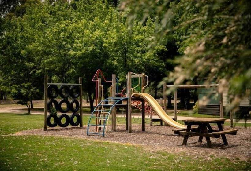 호텔 Mt Buffalo Caravan Park