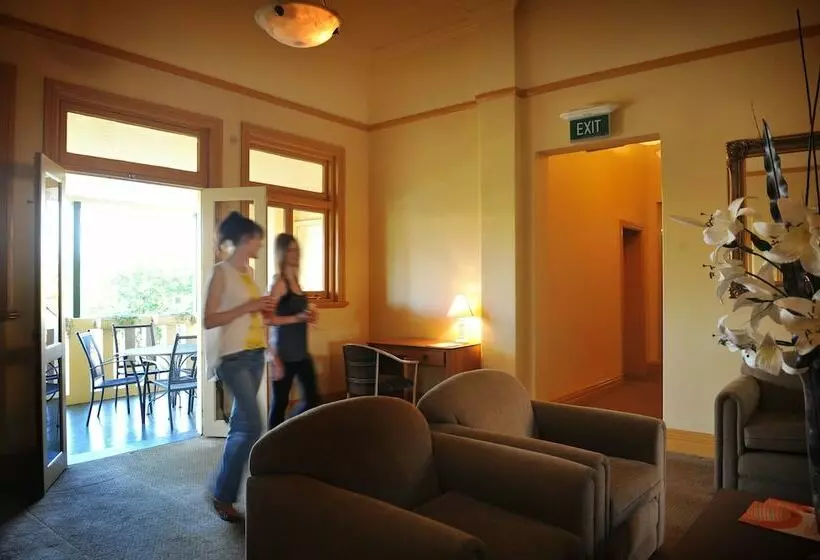 ホテル Victoria   Griffith